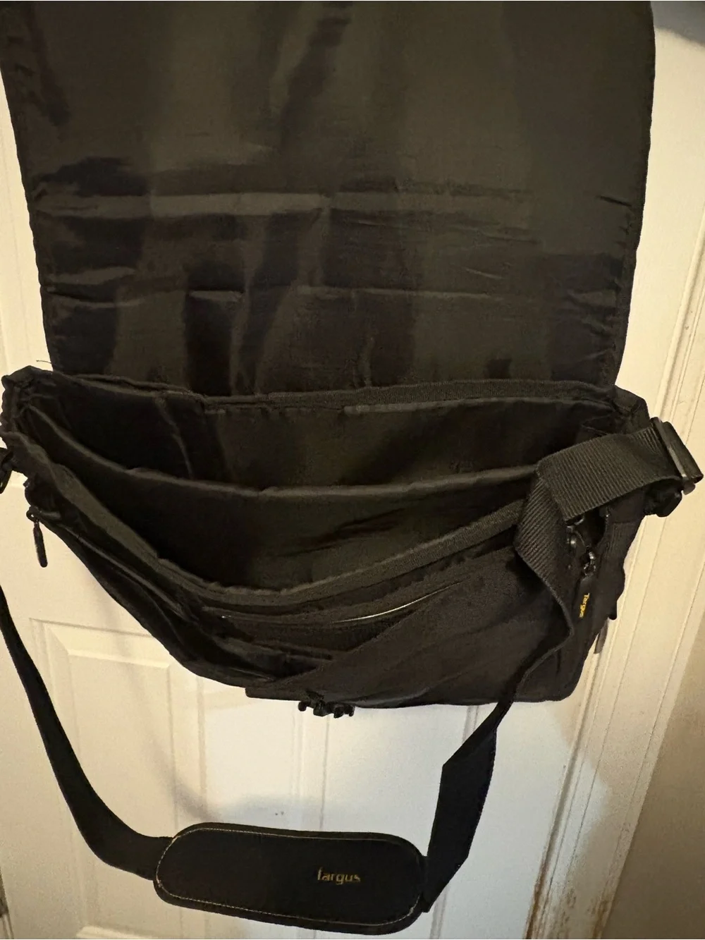 Targus Black Messenger Bag with Gray Trim
